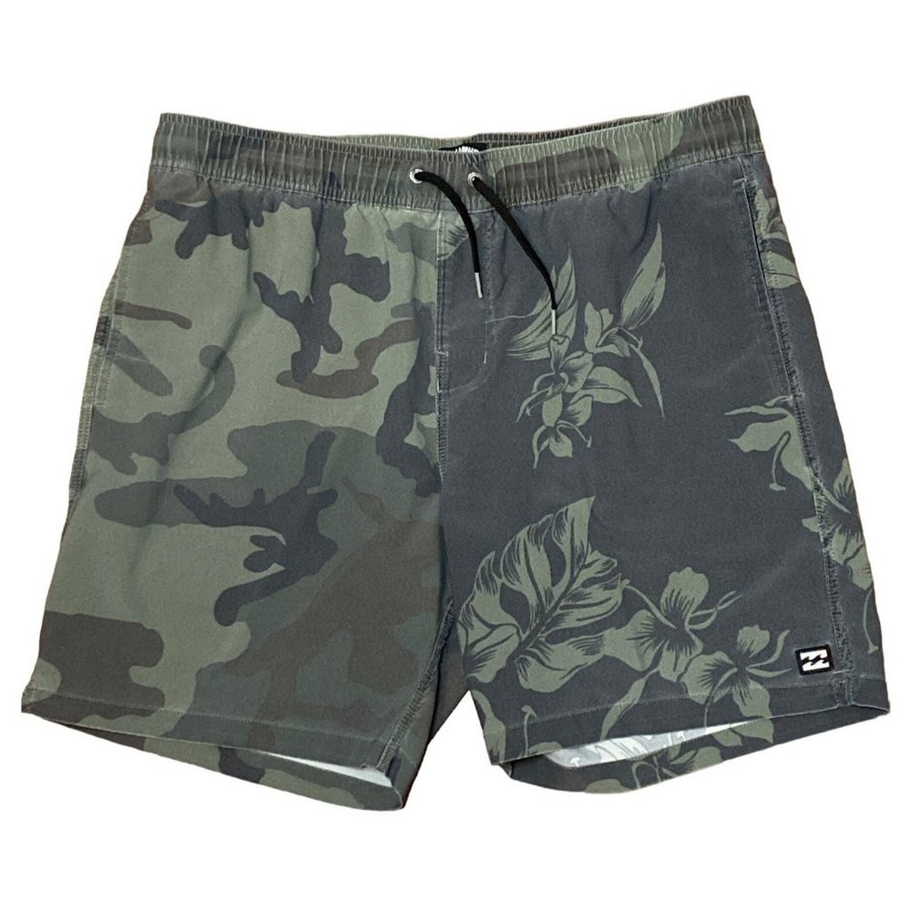 Billabong tropical camo Sundays Essentials boardshorts size XL
